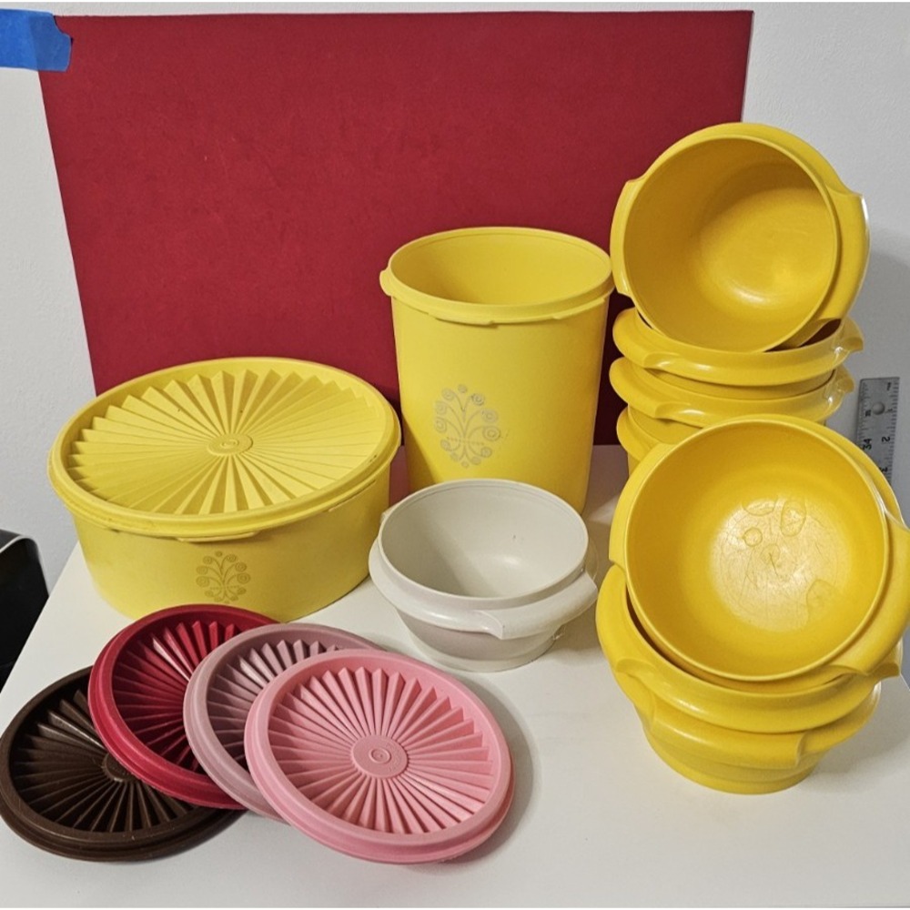 Vintage Lot Of Tupperware - 10 Containers w/ 5 Lids